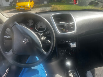 Peugeot 207 - 7