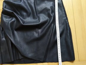 Moderní černá sukně vel.S zn. Zuiki-italská móda - 7