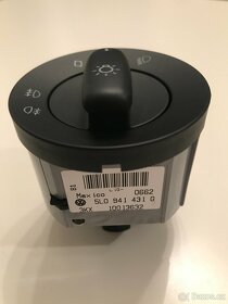 Prodam spinac ovladani svetel OCTAVIA II - 7