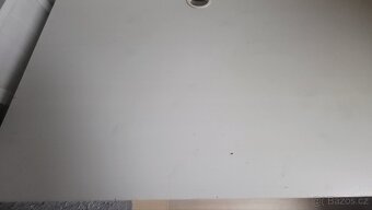 Prodám dřevěnoný stůl Hemnes - 7