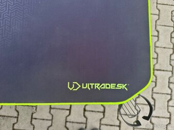 Herní stůl ULTRADESK s podložkou - 7
