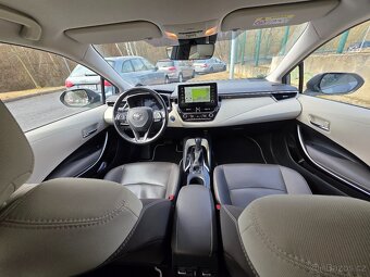 Toyota Corolla sedan Executive VIP+ ZÁRUKA HYBRID - 7
