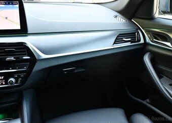 BMW Řada 5 530d xD M-SPORT TAŽNÉ ČR - 7