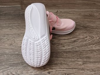 Nové holčičí růžové tenisky Nike, vel. 26 - 7