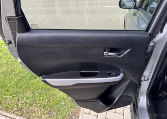 Suzuki Vitara 1.6 VVT 4WD FULL LED, PANORAMA benzín manuál - 7