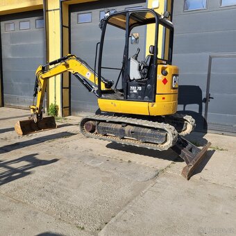 CAT 302.7D CR - 7