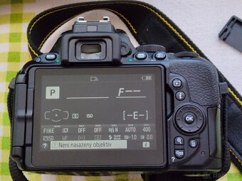 Nikon D5500 tělo 2x baterie - 7