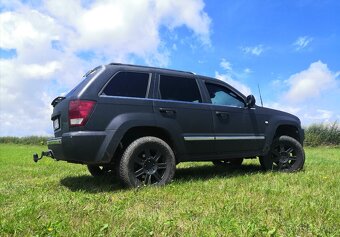 Jeep Grand Cherokee 5.7 Hemi - 7