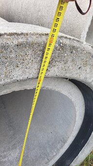 Prodám betonovou skruž studniční / šachtovou skruž. - 7