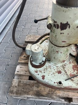 Sloupová vrtačka VS32A - 7