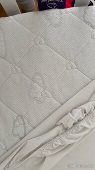 Dětská postýlka s kvalitní matrací + kompletní set povlečení - 7