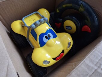 Autíčko chicco na ovládání - 7
