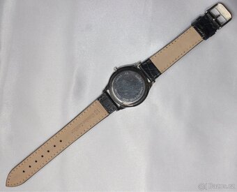 Hodinky Casio – klasický elegantní styl - 7