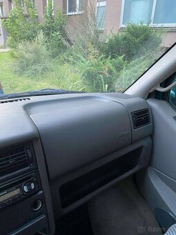 Volkswagen T4 Caravelle 2.5 TDI (75 kW) - 7