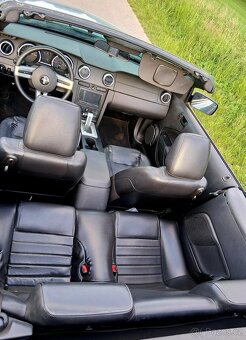 Prodám Ford mustang gt 4.6 cabrio - 7