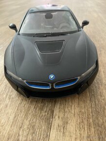 BMW i8 - auto na ovládání - 7