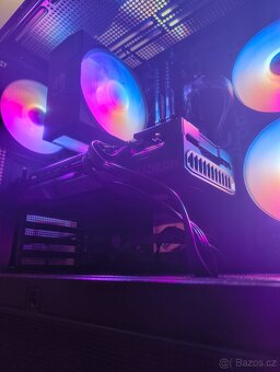 Herní pc - RX 6750 XT, Ryzen 5 5600X, 2TB NVMe SSD, 32GB RAM - 7