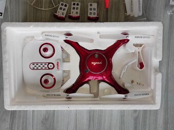 Dron zn. SYMA X5UW - 7