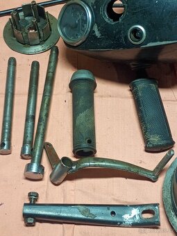 Díly na ČZ175/477 + nějaké díly Jawa/ČZ - 7