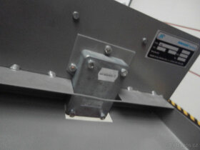 Trezor, trezorová schránka výsuvná za 3.000 kč - 7