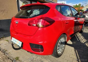 Kia Cee´d 1.6-NAVI-KAMERA-TAŽNÉ-ISOFIX - 7