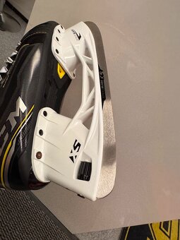 BRUSLE CCM SUPER TACKS 9380, VEL. 43/8 D - 7