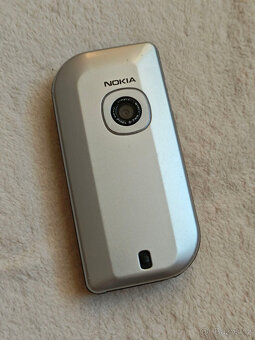 Nokia 6670 - 7