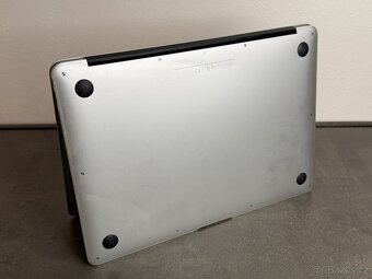 Macbook Air 13'' 2017 / i5 / 8GB / 128GB SSD / DPH - 7
