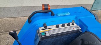 Traktor ISEKI TA275 4x4 + příslušenství - 7