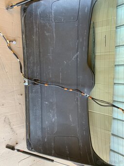 Subaru Outback 2009-2015, zadní 5. (páté) dveře - 7