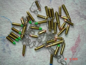 Prodám originál kulometný pás s 50kusy sbírkových školních n - 7