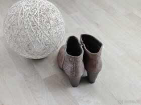 Semišové dámské boty šedohnědé na nízkém podpatku vel 40 - 7