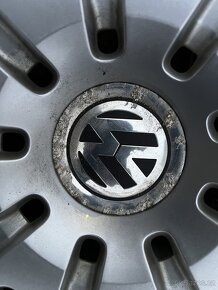 Puklice R16 VW - 7