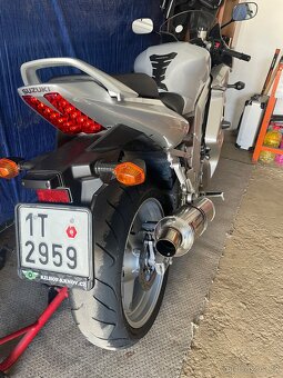Suzuki SV 1000S - 7
