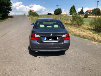 Nabízím BMW 320i, 110 kW, automatická převodovka - 7