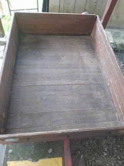 Přívěs s krycí plachtou + sítí. Nové duše a pneumatiky - 7