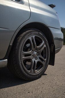 Subaru Impreza 2.0R - 7