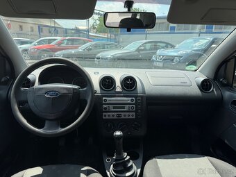 Ford Fiesta 1.3i - 7