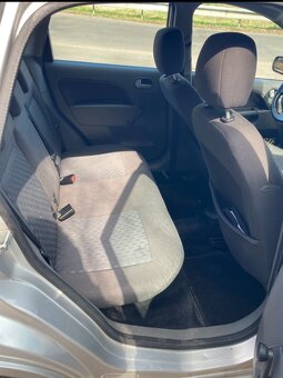 Ford Fiesta - 7