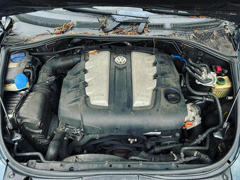 Vůz na náhradní díly VW Touareg 7L 2006 BKS GVJ FKU HLW LD7U - 7