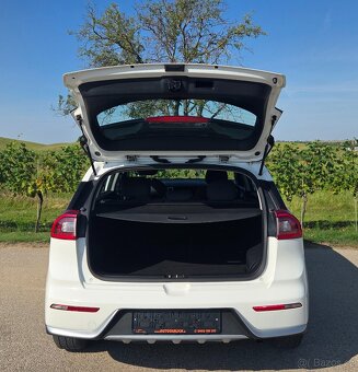 Kia Niro 1.6 GDi 77/KW105 koní Hybrid - Benzín R.V.09/2016 - 7