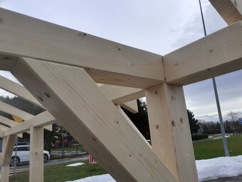 Dřevěný přístřešek 4,6x3,5 m s dovozem ČR i SR, jiné rozměry - 7
