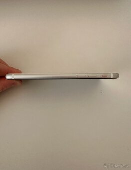Apple iPhone SE 2020, 64 GB, Bílý – SUPER STAV - 7