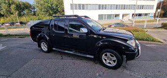 NISSAN NAVARA 4x4 - 7