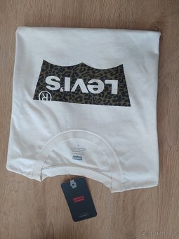 Dámská trika Levi's vel. M - 7