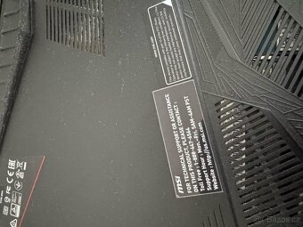 MSI Notebook Raider 8SG - 7