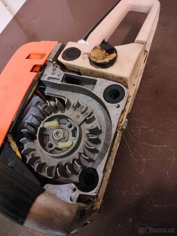 Prodám čínskou motorovou pilu  700 kč - 7