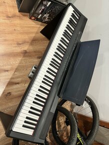 Prodám originál Yamaha Digitální piano P-105B - 7