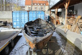 Celodřevěná loď - 7
