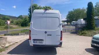 Mercedes-Benz Sprinter 317 - 7